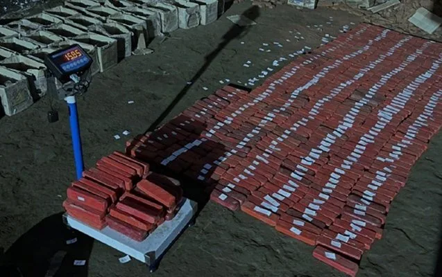 İrandan Kiyevə heroini kərpic adı ilə apardılar