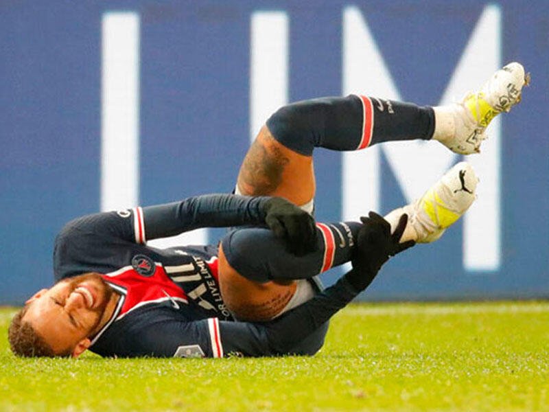Neymar zədələndi