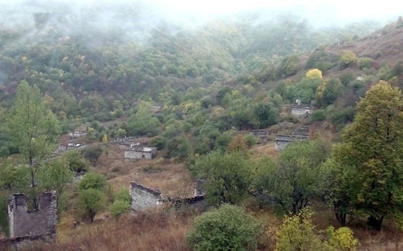 MN Kəlbəcərin İstibulaq kəndindən görüntülər yaydı