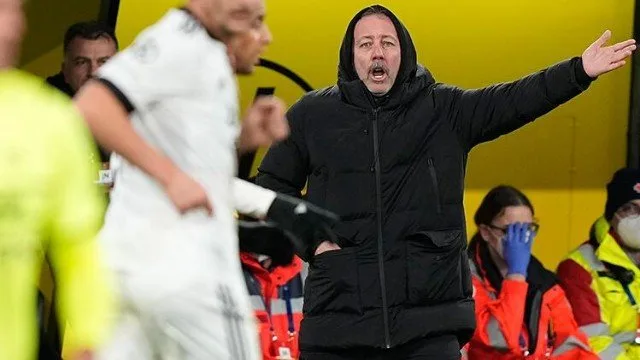 "Beşiktaş"ın baş məşqçisi istefa verdi