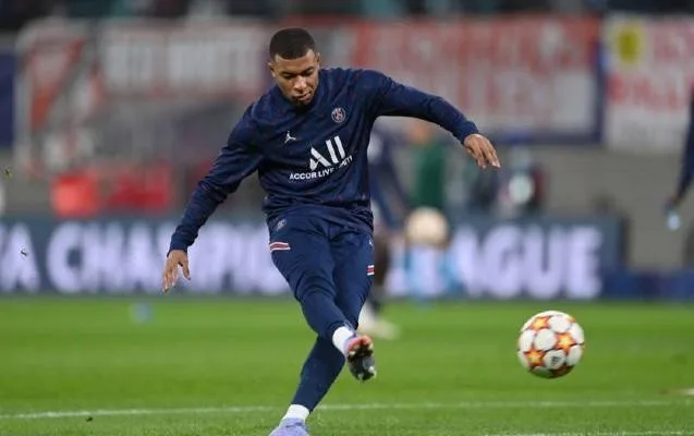 Mbappe Messini təriflədi: "O, dünyanın ən yaxşı oyunçusudur"