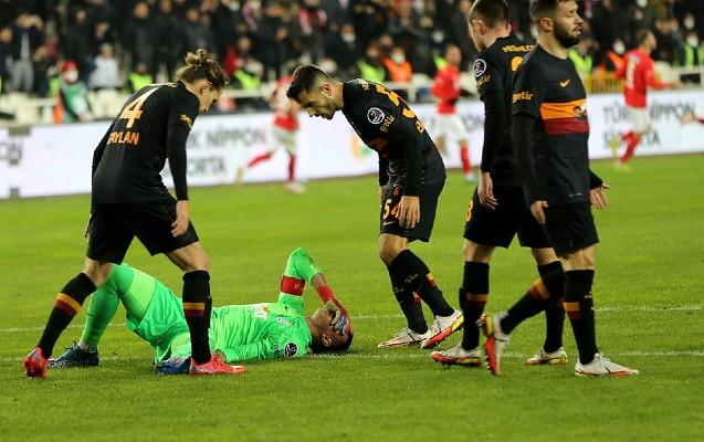 "Qalatasaray"da Muslera şoku