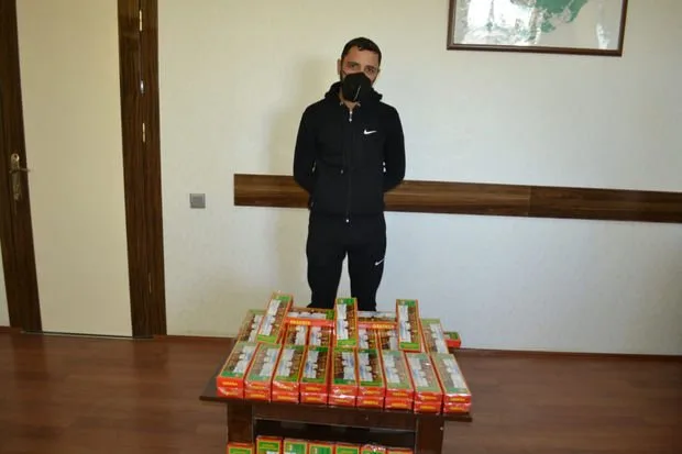 Mingəçevirdən Balakənə pirotexniki vasitələri satmağa gələn şəxslər saxlanılıb