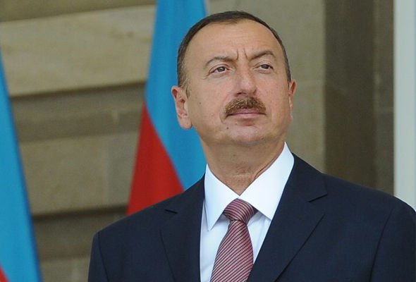 Sinif yoldaşlarından Prezidentə TƏBRİK