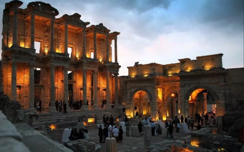 Türkiyənin Efes şəhəri yenidən dənizə çıxış əldə edəcək- 2500 ildən sonra