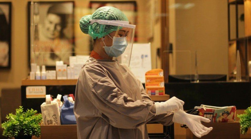 Fransada koronavirusun YENİ ŞTAMI tapıldı