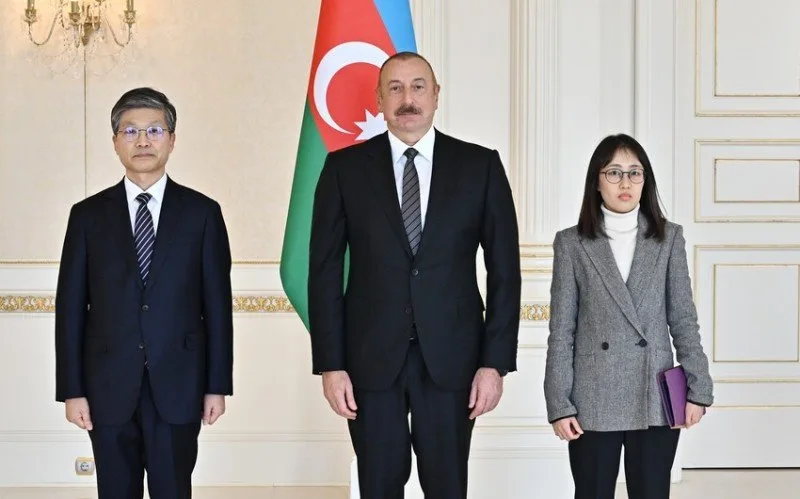 İlham Əliyev Koreya səfirinin etimadnaməsini qəbul edib - YENİLƏNİB