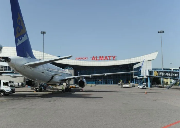 Almatı hava limanı uçuşları BƏRPA EDİR