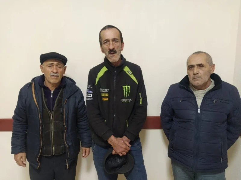 Silsilə oğurluqlar edən şəxslər saxlanıldı - FOTO