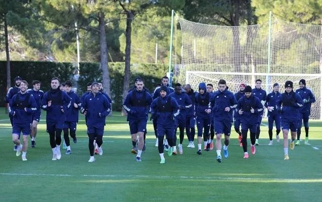 "Qarabağ" və "Neftçi" 2021-ci ilin ən yaxşıları arasında
