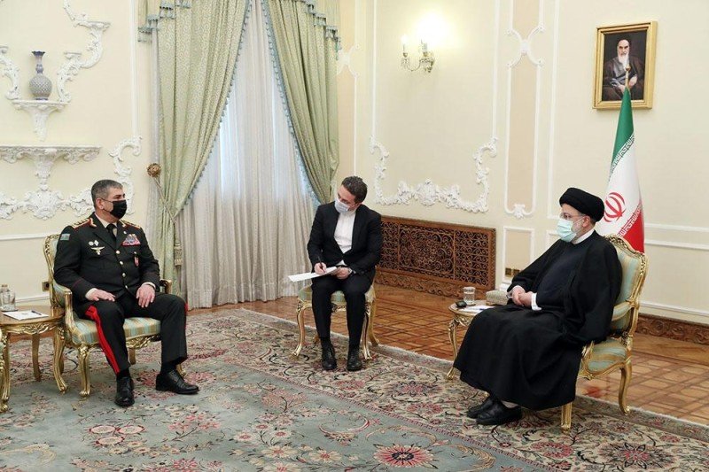 İran Prezidenti Zakir Həsənovu qəbul edib