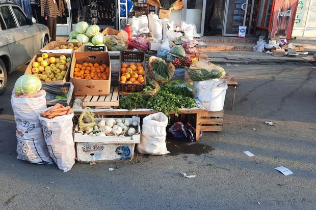 Balakəndə qanunsuz küçə ticarəti ilə məşğul olan 16 nəfər cərimələnib
