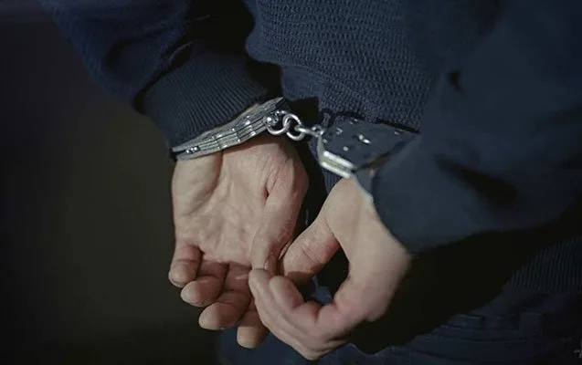 Qırğızıstan prezidentinin qohumu olduqlarını bildirən dələduzlar saxlanıldı