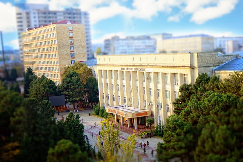 Bu universitetdə yeni dekanlar seçildi