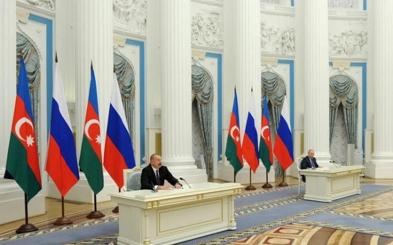 İlham Əliyev və Vladimir Putin mətbuata bəyanatlarla çıxış ediblər - YENİLƏNİB