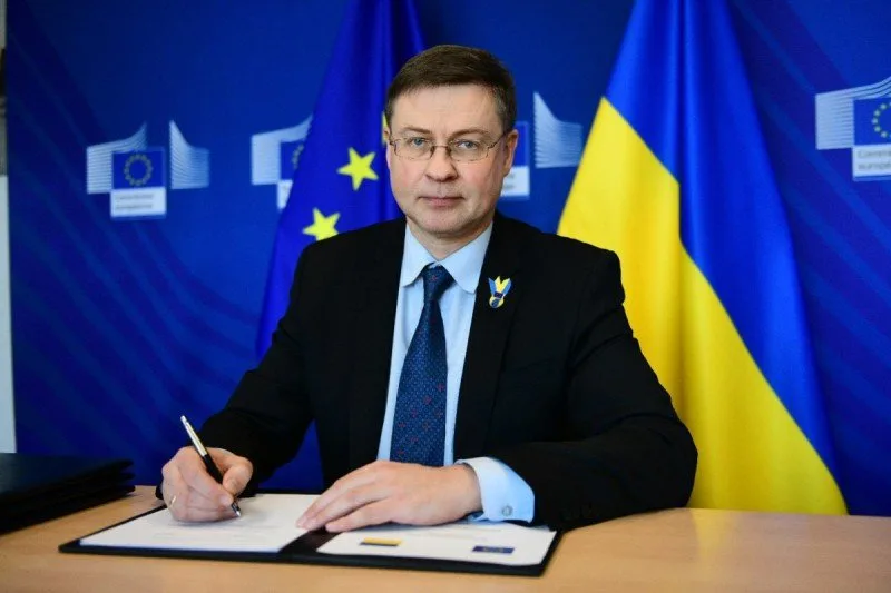 Ukrayna ilə Aİ arasında maliyyə yardımı ilə bağlı memorandum imzalandı