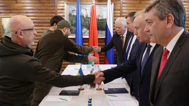 Ukrayna və Rusiya nümayəndələri arasında danışıqlar başa çatdı - YENİLƏNİB
