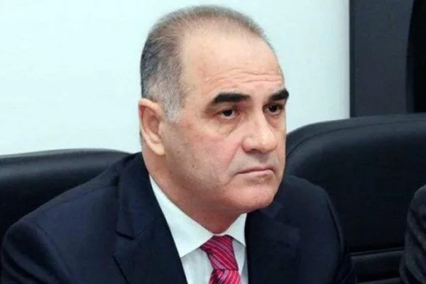 Məhkəmə sabiq icra başçısının köməkçisi ilə bağlı qərar VERDİ - FOTO
