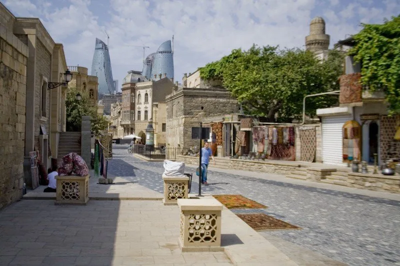 Bakıda satıcısız alver - FOTO