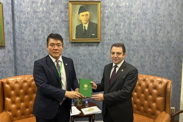 XİN başçısının müavini İƏT-in baş direktoru ilə görüşüb