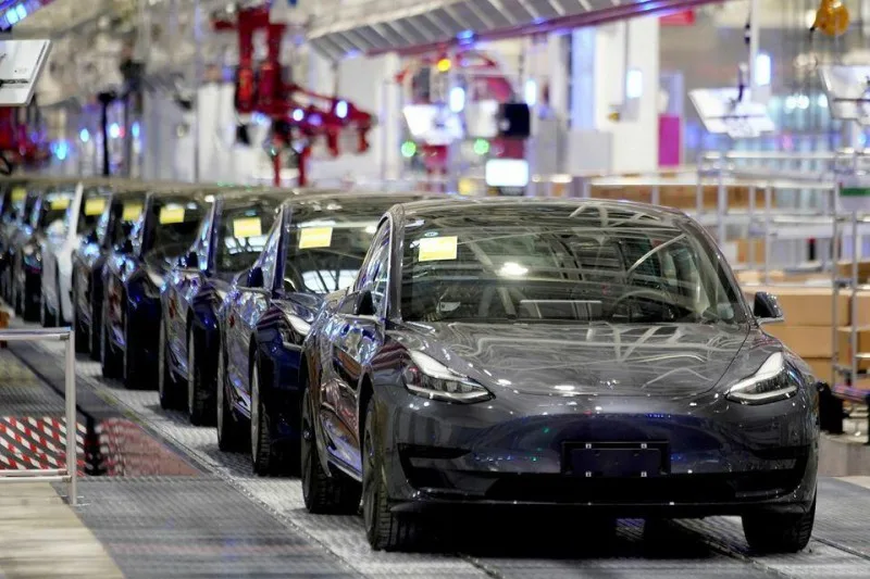 "Tesla" Çində 127 mindən çox avtomobili geri çağırır