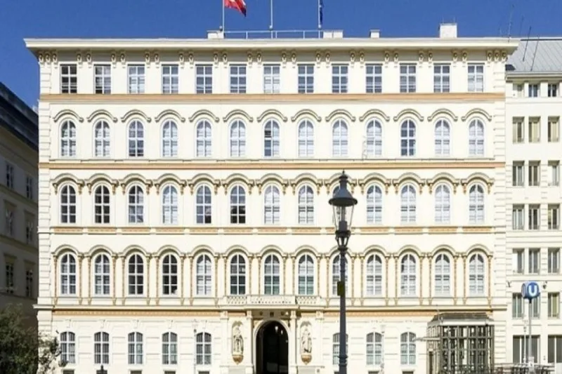 Bu ölkə 4 rusiyalı diplomatı ölkədən çıxarır