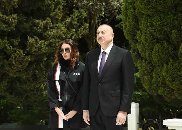 Prezident və xanımı Teymur Bünyadovun vəfatı ilə bağlı nekroloq imzaladı