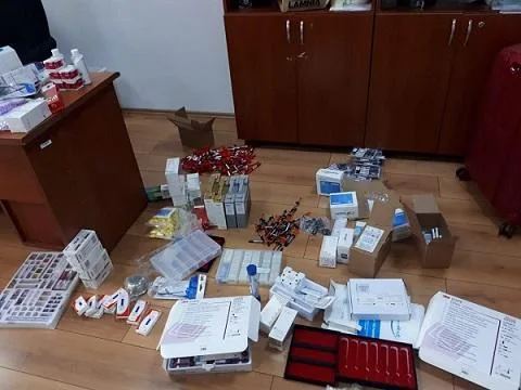 Ölkəyə qaçaqmal yolla dərman gətirmək istədilər