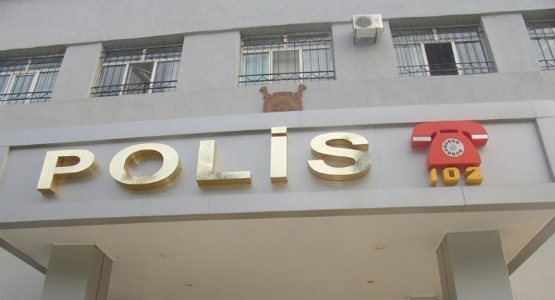 Yevlax Polis Şöbəsində İNTİHAR