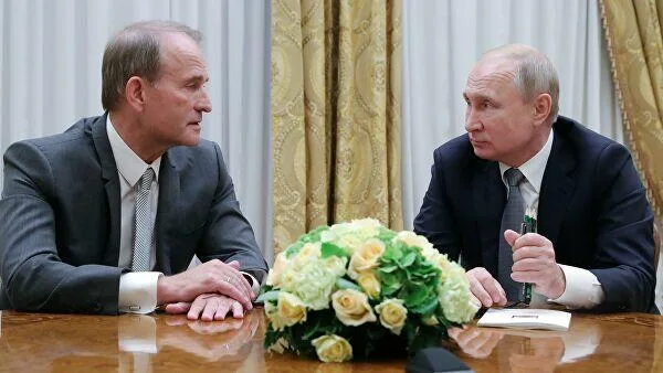 Medvedçukun həyat yoldaşı Putindən kömək istədi