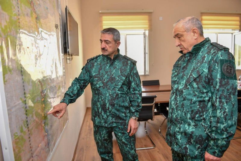 Prezidentin köməkçisi və DSX rəisi Ermənistanla sərhədə getdi - FOTOLAR