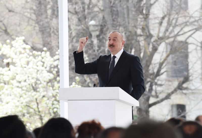 Şuşada Dünya Azərbaycanlılarının V Qurultayı başlayıb - Prezident nitq söyləyib - YENİLƏNİB