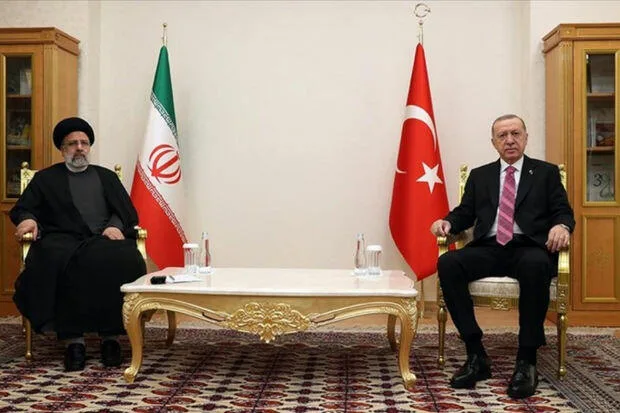 Ərdoğan Rəisi ilə DANIŞDI