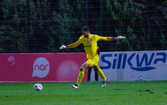"Zirə"nin qapıçısı zədələndi