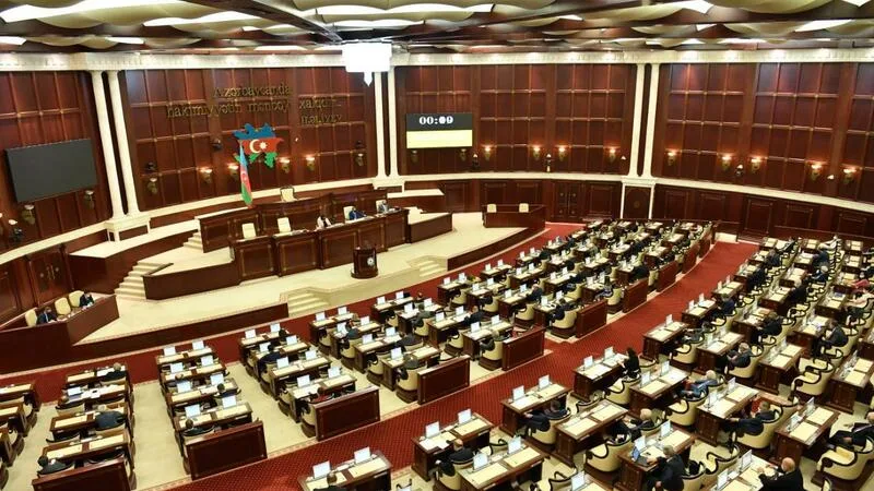 Milli Məclisin sabah keçiriləcək iclasının gündəliyi dəyişdi