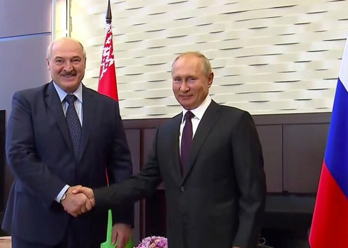 Lukaşenko Putinlə görüşəcək