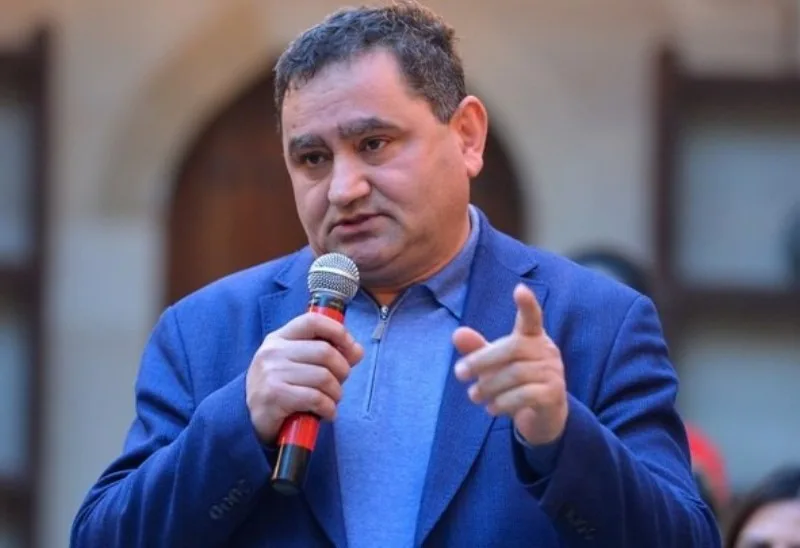 Deputat İctimai Şuraya səsləndi: Məktəblərdə baş verən neqativ hallar…