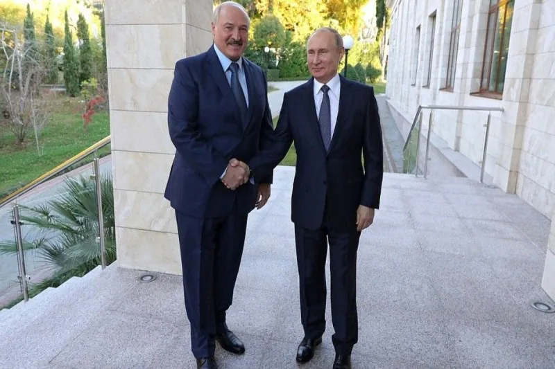 Lukaşenko Putinlə danışıqlar aparmaq üçün Soçiyə getdi