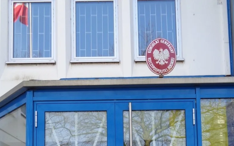 Polşanın bu ölkədəki Baş Konsulluğuna HÜCUM EDİLDİ
