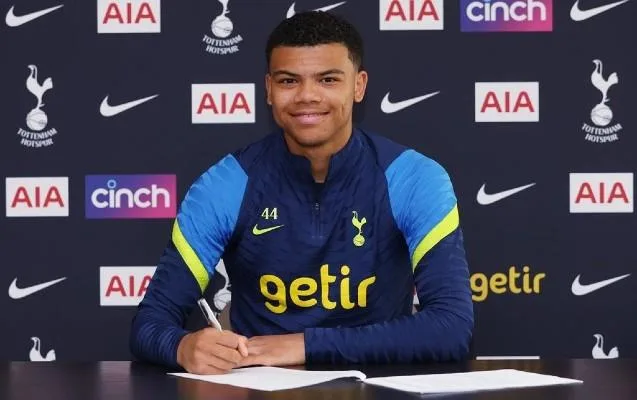 "Tottenhem"də yeni müqavilə