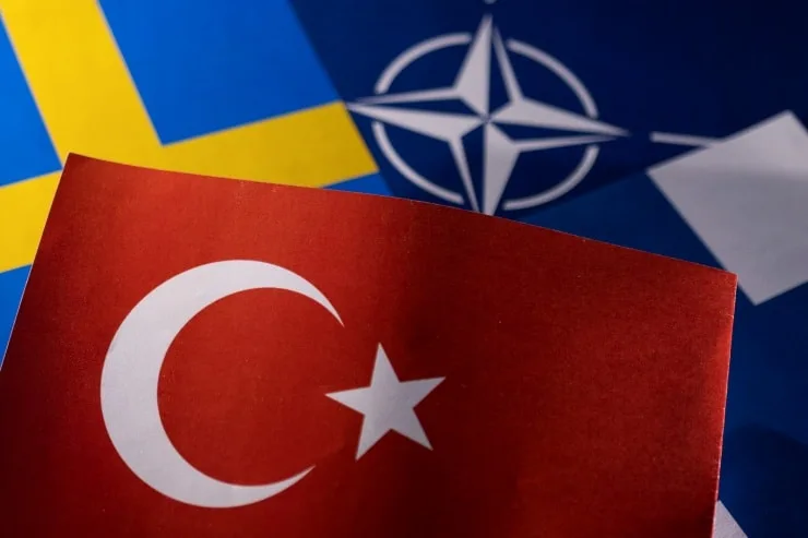 Türkiyə Finlandiya və İsveçdəki səfirlərini dəyişdi
