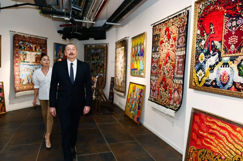 Prezident və xanımı “Şərq Bazarı”nda - FOTOLAR