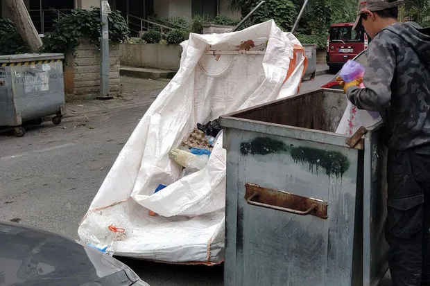 Tüfeyli həyata görə oğullarını döyən qonşusunu ÖLDÜRDÜ: “Uşaqlarımı..."