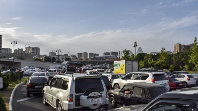 Paytaxtda bu yollarda sıxlıq var - SİYAHI