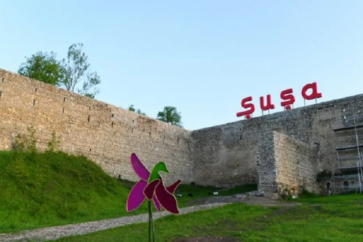 Yüzlərlə alimi Şuşaya aparmaq adı ilə ALDATDILAR