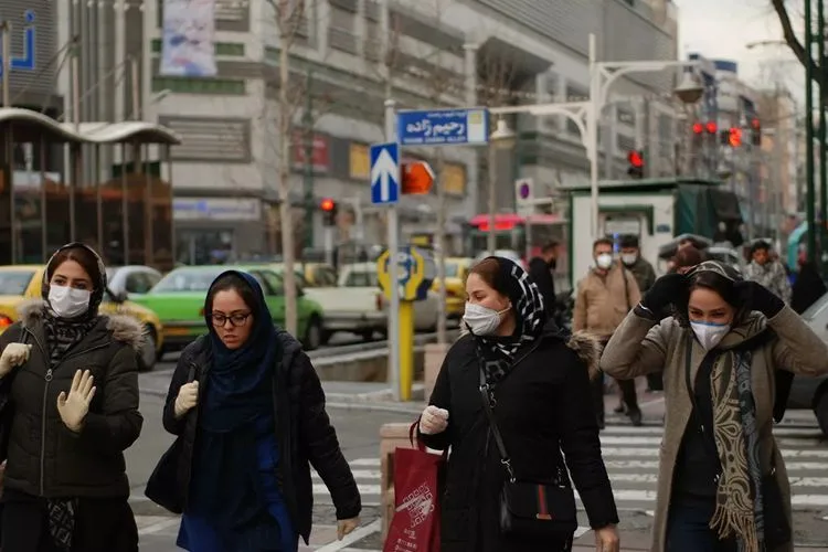 İranda misli görülməmiş OĞURLUQ: Milli bankın filialı soyuldu - VİDEO