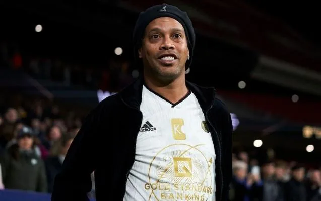 Ronaldinyo İngiltərədə ən çox bu klubu bəyənir