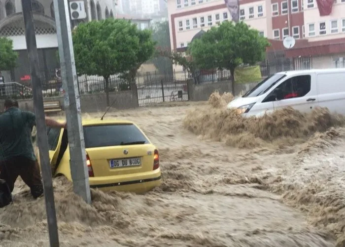 Ankarada seldə batan daha bir şəxsin meyiti TAPILDI