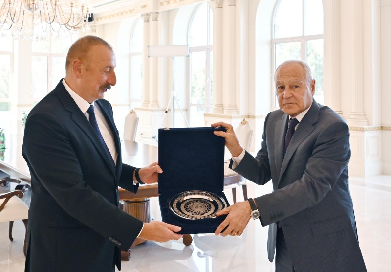 Prezident Ərəb Liqasının Baş katibini qəbul etdi - YENİLƏNİB
