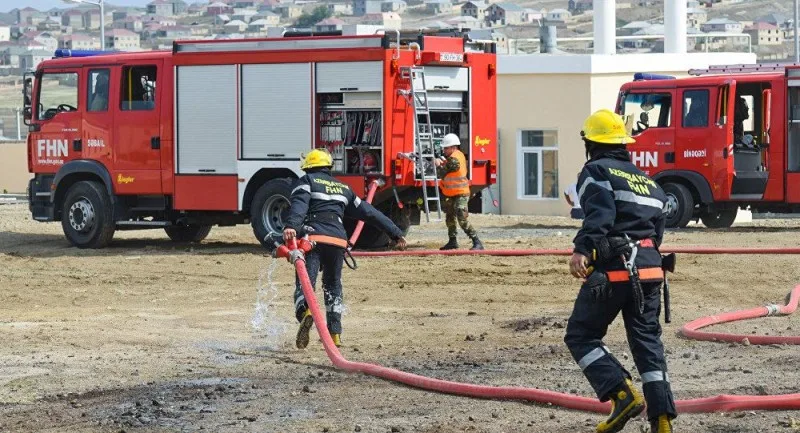 Bakıda avtomobil təmiri sexində YANĞIN
